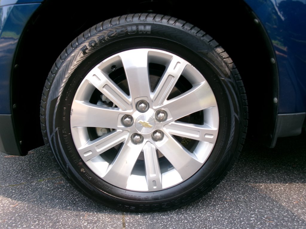 Used 2010 Chevrolet Equinox LT AWD/4WD image 37
