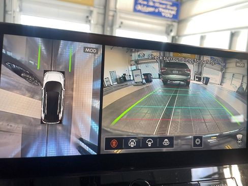 Used 2024 Nissan Rogue Platinum w/ Platinum Premium Package image 13