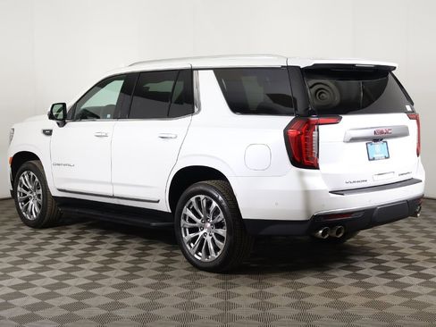 Used 2024 GMC Yukon Denali w/ Advanced Technology Package image 17