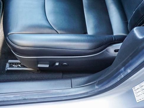 Used 2018 Tesla Model 3 Long Range image 20