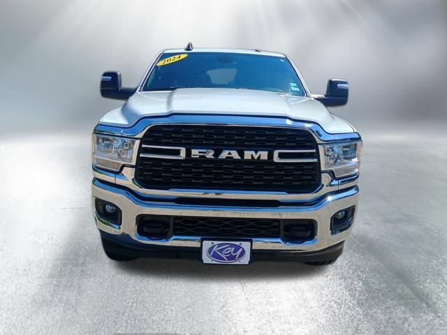 Used 2024 RAM 2500 Big Horn AWD/4WD image 9