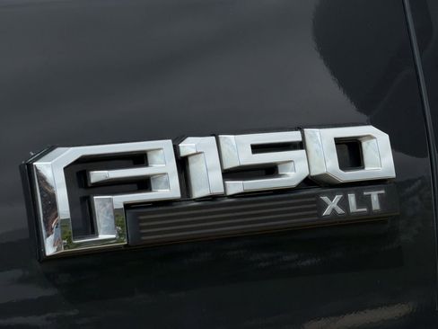 Used 2017 Ford F150 XLT w/ Equipment Group 301A Mid AWD/4WD image 10
