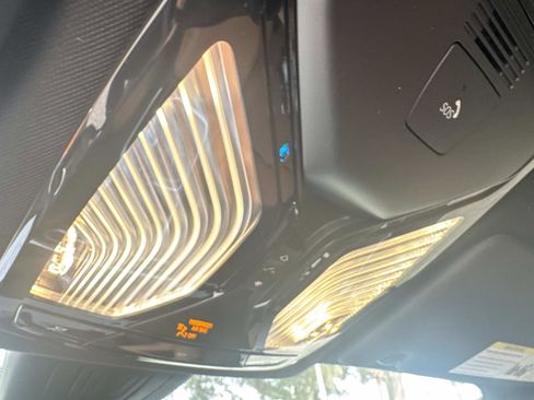 Used 2023 BMW i4 eDrive35 w/ Premium Package image 26