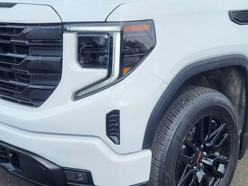 Certified 2024 GMC Sierra 1500 Elevation image 5