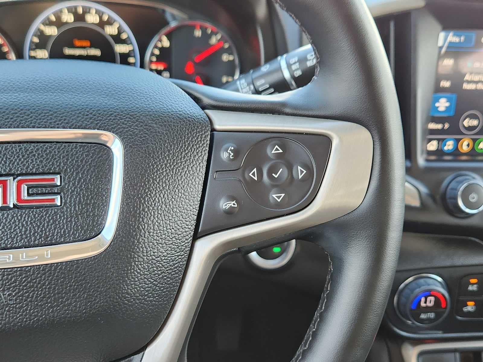 Used 2024 GMC Terrain Denali AWD/4WD image 18