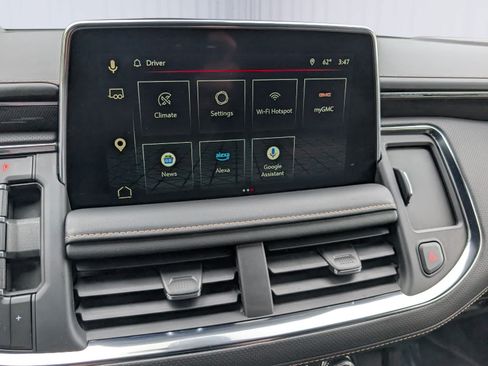 Used 2022 GMC Yukon AT4 AWD/4WD image 28