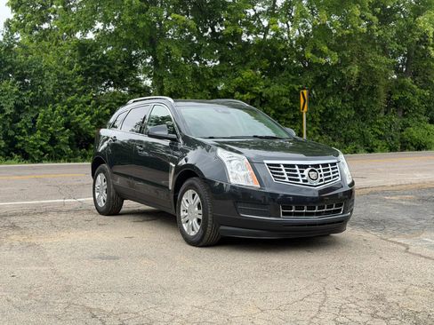 Used 2015 Cadillac SRX Luxury w/ Driver Awareness Package FWD image 9