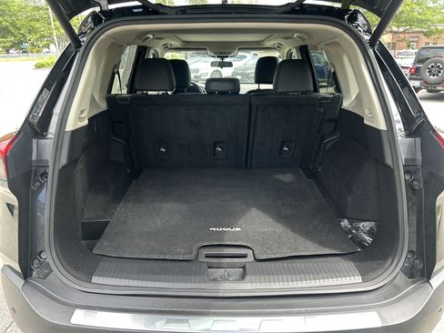 Used 2023 Nissan Rogue SV w/ SV Premium B Package AWD/4WD image 17
