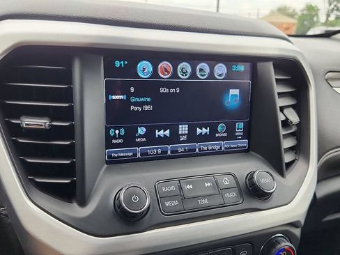 Used 2019 GMC Acadia SLT AWD/4WD image 18