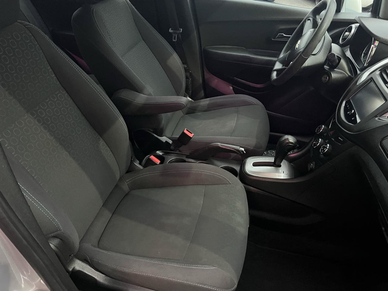 Used 2015 Chevrolet Trax LS AWD/4WD image 19