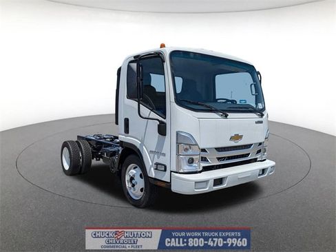 New 2024 Chevrolet Low Cab Forward image 9