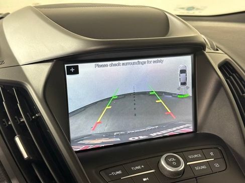 Used 2019 Ford Escape SEL FWD image 22