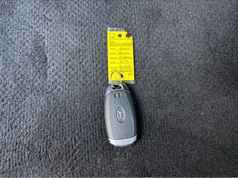 Certified 2023 Hyundai Elantra Limited image 37