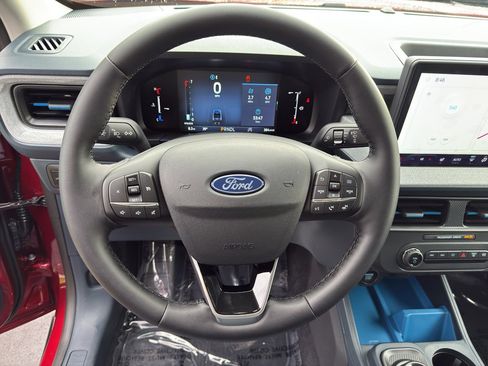 New 2025 Ford Maverick XLT w/ XLT Luxury Package image 18