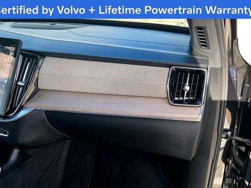Certified 2025 Volvo XC90 B5 Plus image 20