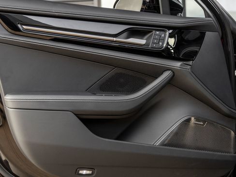 Certified 2026 Porsche Panamera Turbo AWD/4WD image 21