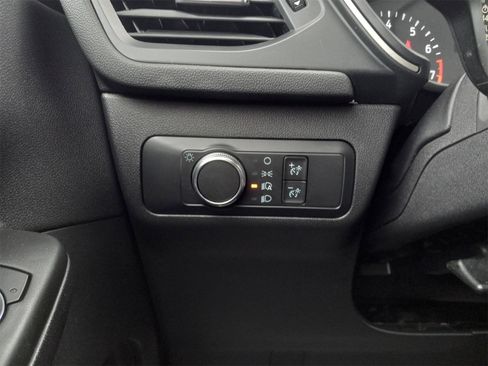 Used 2022 Ford Escape SE image 24