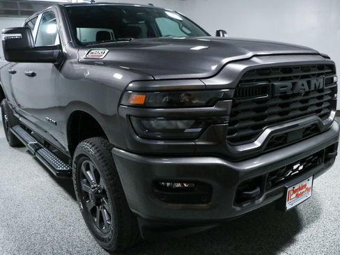Used 2025 RAM 2500 Big Horn AWD/4WD image 5