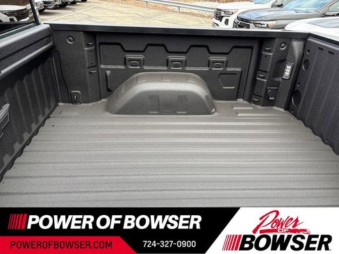 New 2026 Chevrolet Silverado 1500 LT Trail Boss w/ Convenience Package II AWD/4WD image 4
