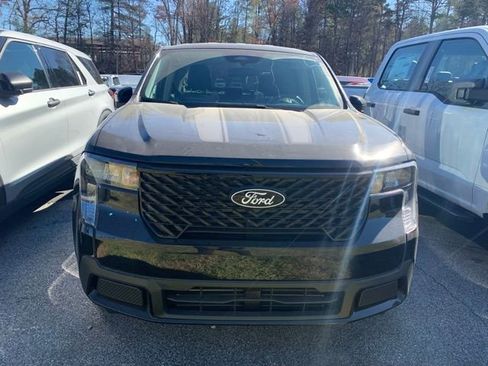 New 2025 Ford Maverick XLT w/ XLT Luxury Package image 7