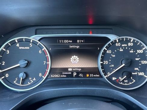 Used 2024 Nissan Rogue SV FWD image 41