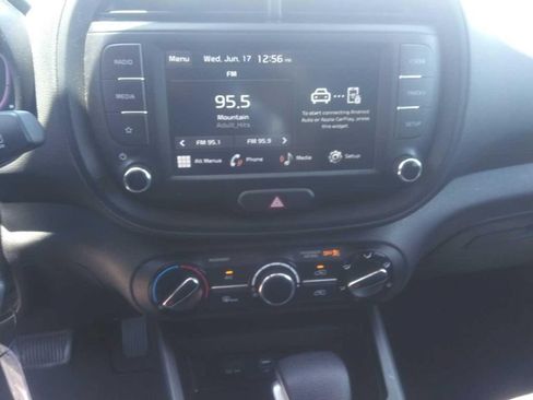 Used 2024 Kia Soul LX w/ Option Group 015 FWD image 3
