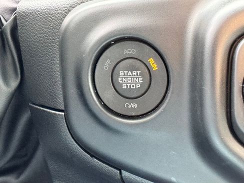 Used 2023 Jeep Wrangler Unlimited Sahara AWD/4WD image 29