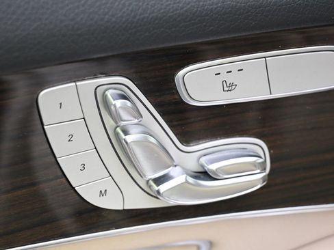 Used 2016 Mercedes-Benz GLC 300 4MATIC image 14