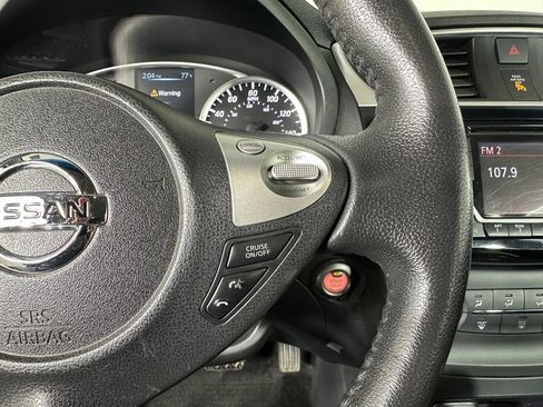 Used 2016 Nissan Sentra SV FWD image 12