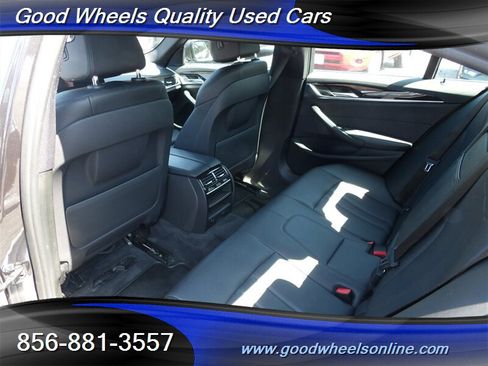 Used 2018 BMW 530i xDrive image 16