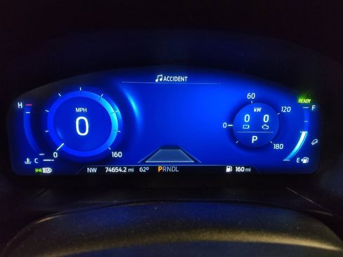 Used 2020 Ford Escape SE Sport image 23