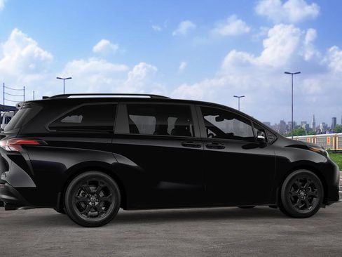 New 2026 Toyota Sienna XLE Woodland Edition AWD/4WD image 13