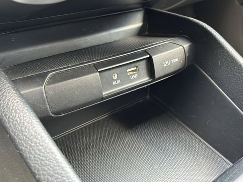 Used 2019 Kia Rio S w/ Technology Package FWD image 35