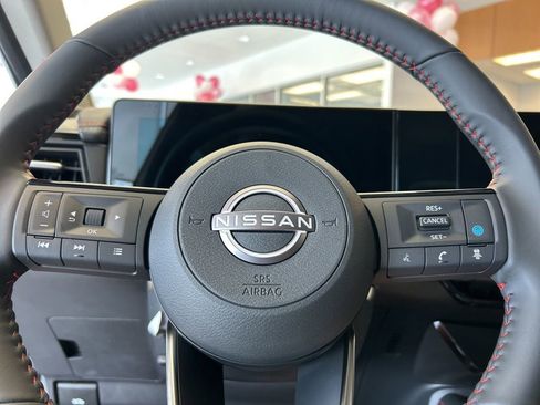 New 2026 Nissan Kicks SR w/ Illumination Package image 15