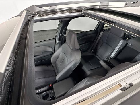 Used 2025 Subaru Forester Premium w/ Convenience Package #1 image 24