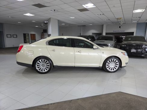 Used 2015 Lincoln MKS AWD w/ Equipment Group 101A image 8