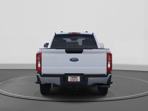 New 2026 Ford F250 XLT w/ FX4 Off-Road Package AWD/4WD image 5