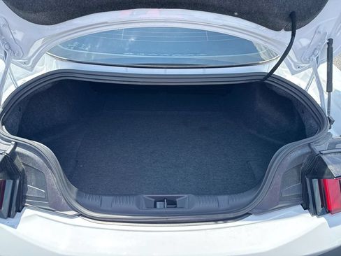 Used 2025 Ford Mustang GT RWD image 23