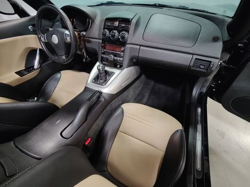 Used 2007 Saturn Sky Red Line image 11