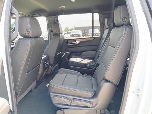 New 2026 GMC Yukon XL Denali AWD/4WD image 24