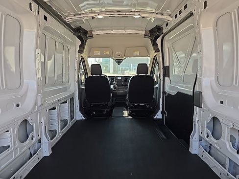 New 2025 Ford Transit 250 148 Medium Roof RWD image 10
