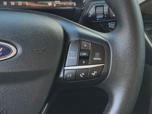 Used 2022 Ford Escape SE image 19