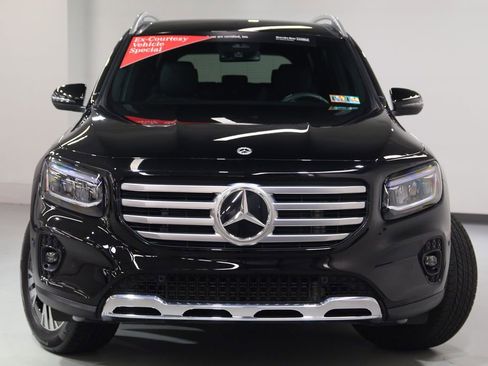 Certified 2025 Mercedes-Benz GLB 250 4MATIC image 9