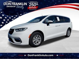 Used 2023 Chrysler Pacifica Touring-L FWD 360° Tour
