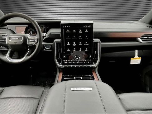 New 2026 GMC Yukon Denali w/ Sun & Power Step Package image 5