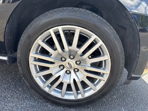 Used 2024 Ford Expedition Max Limited RWD image 10