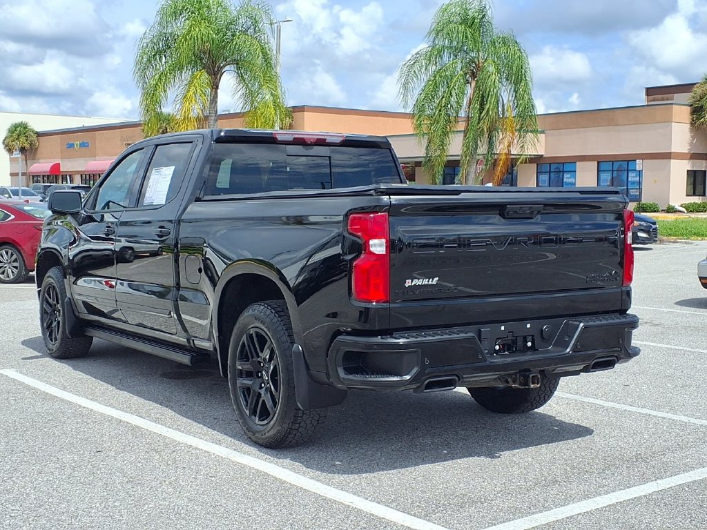 Used 2024 Chevrolet Silverado 1500 High Country w/ Technology Package AWD/4WD image 5