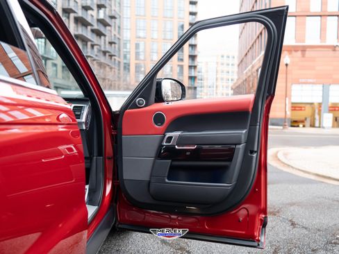 Used 2021 Land Rover Range Rover Sport HST image 46