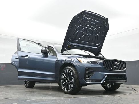New 2026 Volvo XC60 B5 Ultra w/ Protection Package Premier AWD/4WD image 57