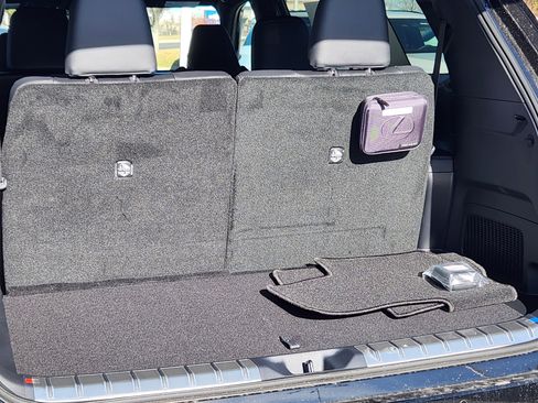 New 2026 Lexus TX 500h AWD image 18